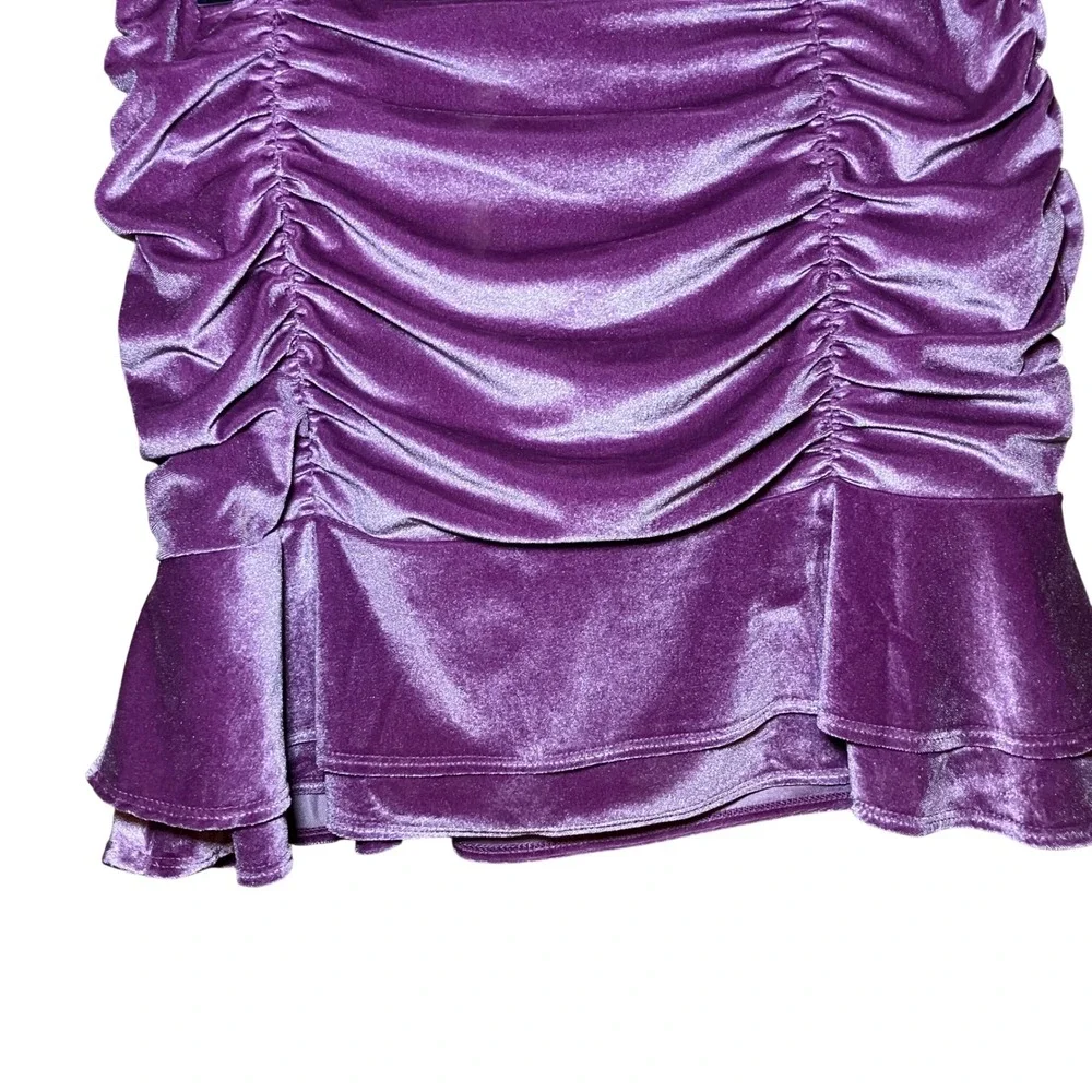 Wild Fable Ruched Velvet Mini Skirt Women's Medium Purple Ruffle Hem Y2K Retro